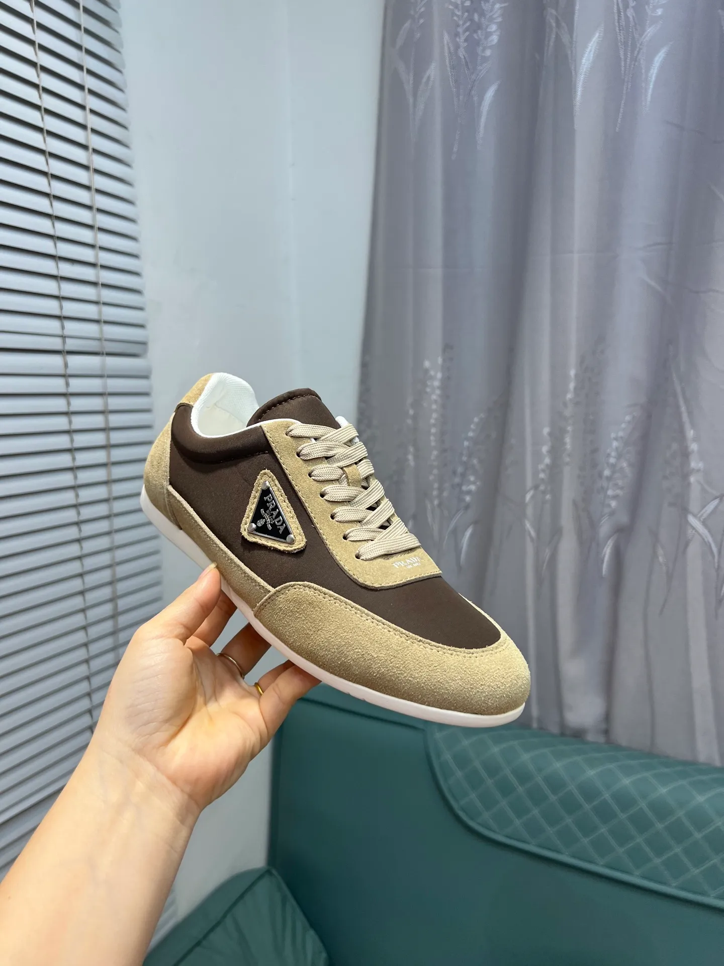 Men's shoes 💰440 PRADA (Prada) uses original cow suede, genuine leather lining, original foam wear-resistant soft outsole, casual sports version, young fashion, European and American trend, British style, actual picture color. Standard code: Men’s size 38/44 (45 can be customized)